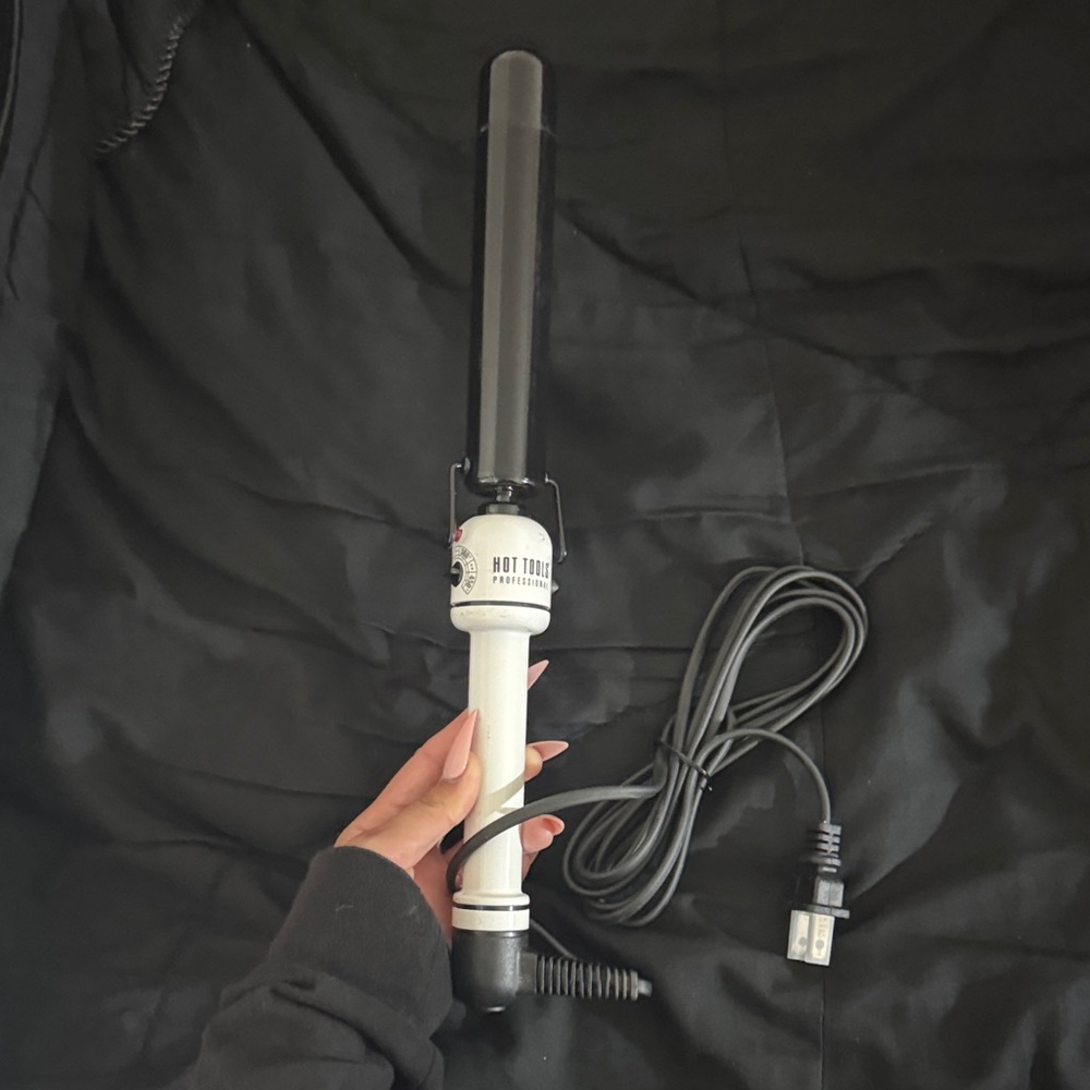 Hot Tools Professional Curling Iron 1-1/4 inches